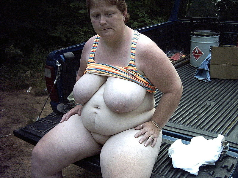 Fat mature amateurs driving nude around the country